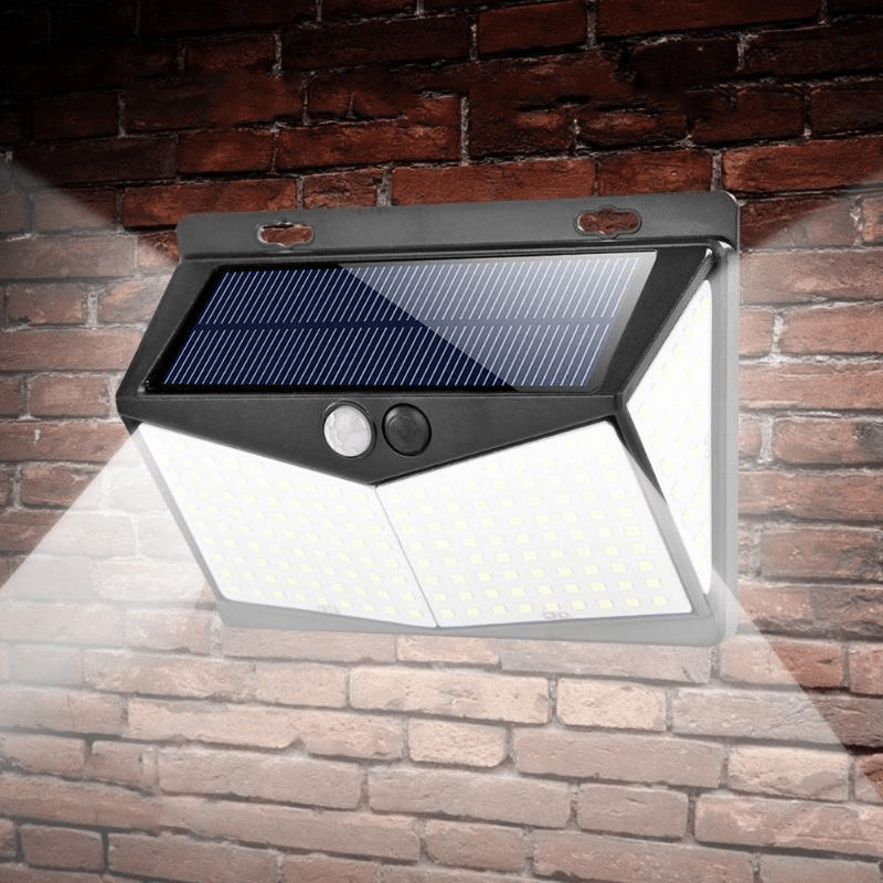 Solar Outdoor Light, Energy Efficient and Weather Resistant