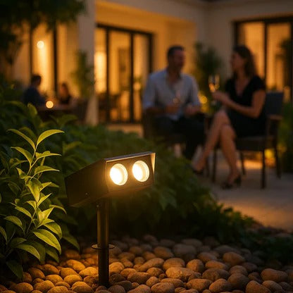 Solar LED Multi-Zoom Spotlight