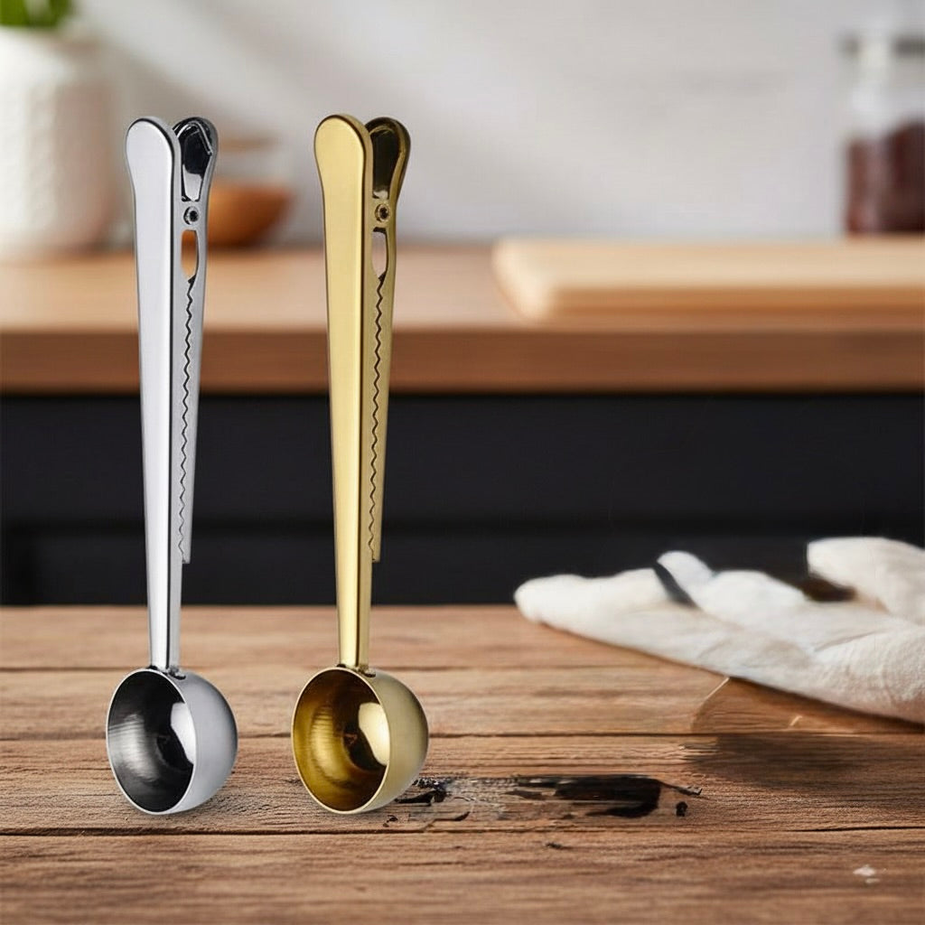 2-in-1 Tea Scoop for Measuring and Sealing Tea