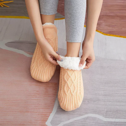 Non-slip Thermal Socks for Indoor Use